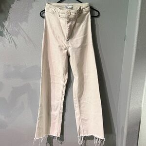 Zara Cream Wide-Leg Frayed-Hem Jeans. Size 4. Inseam 27